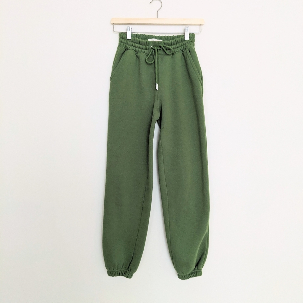A&F Essentials Green Sunday Joggers Sweatpants